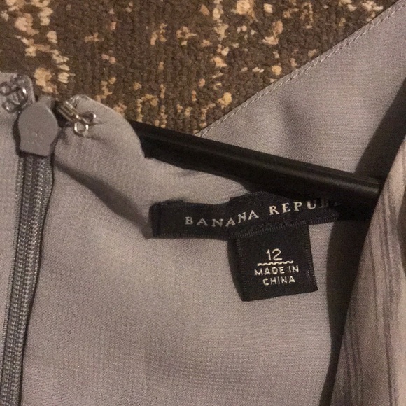 Banana Republic silk dress - Picture 3 of 9